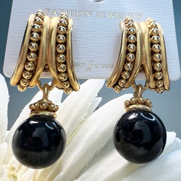 Jewelry - STATEMENT EARRINGS